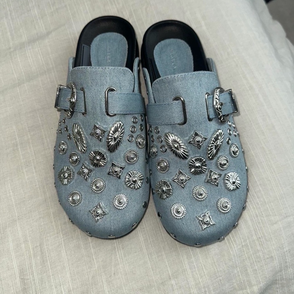 Stylish Denim Azalea Wang Clogs with Silver Accents